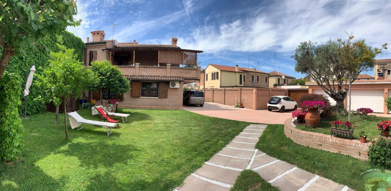 Villa Oasi Феррара Екстер'єр фото