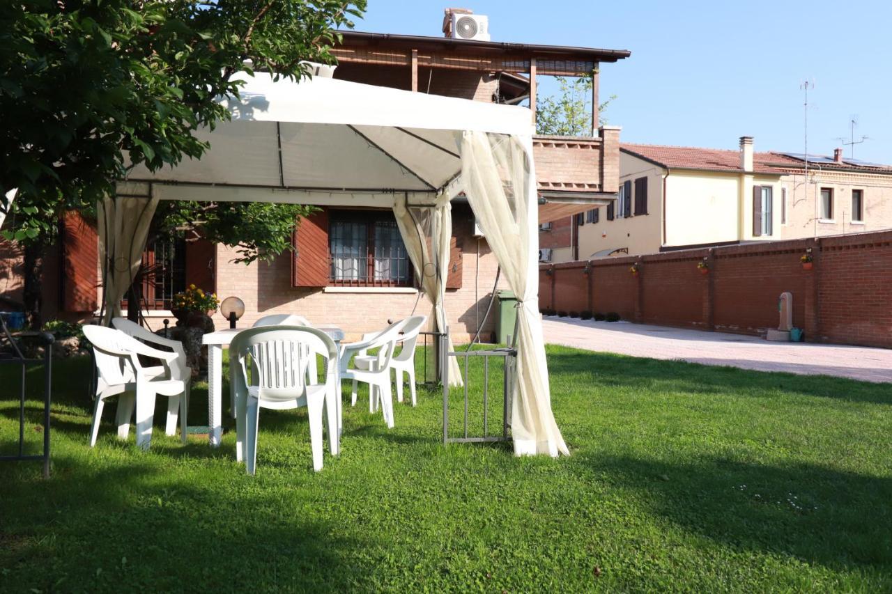 Villa Oasi Феррара Екстер'єр фото